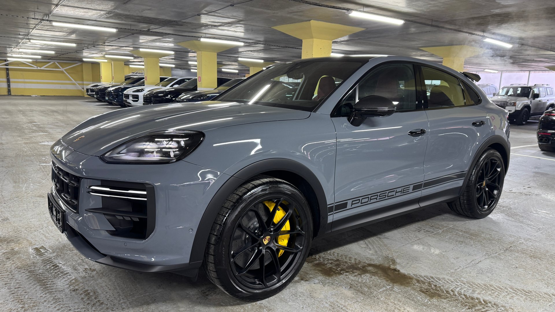 Porsche Cayenne Turbo GT 2024г, цена 32.800.000 рублей. смотреть онлайн