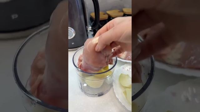 КУРИНЫЙ КОТЛЕТЫ В ДУХОВКЕ #food #котлеты #куриный #домашнеехозяйство #саидарачабова смотреть онлайн