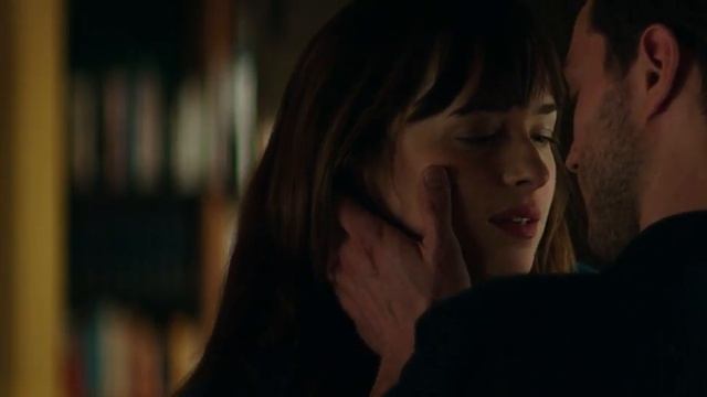 Fifty Shades Darker | Anastasia Steele | Christian Grey | Kissing Scene