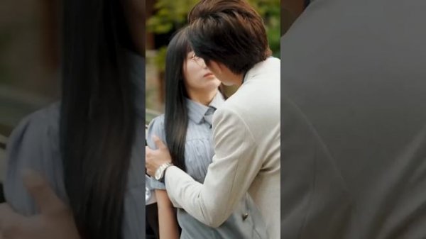 【FULL】京圈衆人皆傳傅西洲陰狠毒辣不近人情,可他卻對路邊撿來的小丫頭柔情似水,人人都在背後笑:原來傅總人前大魔王人後還是寵妻粘人包#甜寵#總裁#熱播短劇