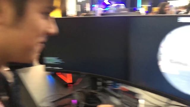 НИКТО НЕ ПРИШЕЛ НА ФАН ВСТРЕЧУ НА ИГРОМИР 2019 ! ВЛОГ ПРОФЕССИОНАЛА ЖЕКИ МАЙНКРАФТ В РЕАЛЬНОЙ ЖИЗНИ смотреть онлайн