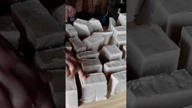 SABÃO CASEIRO DE ÁLCOOL ETANOL.-POSTO DE GASOLINA смотреть онлайн