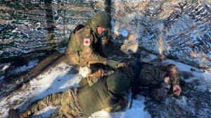 Операции под огнем: как российский врач-штурмовик спасает жизни сослуживцев на передовой