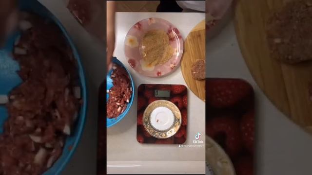 Самые вкусные котлеты на скорую руку❤️ смотреть онлайн