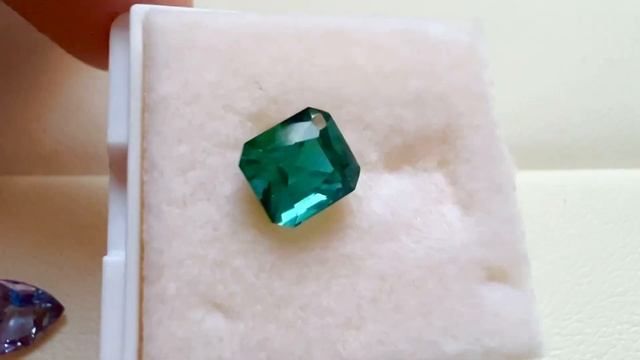 Тест супернеонового турмалина lagoon на закате при недостатке света смотреть онлайн