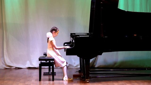 14 В. Коровицын "Хорошее настроение", исп. Ядрышникова Александра, преп. Скопенко И.В. смотреть онлайн