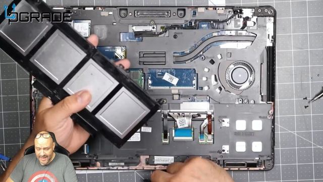 Dell Latitude E5570 Battery Replacement смотреть онлайн