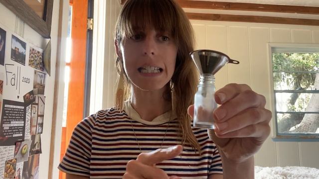 DIY Essential Oil Face + Hair Serum смотреть онлайн