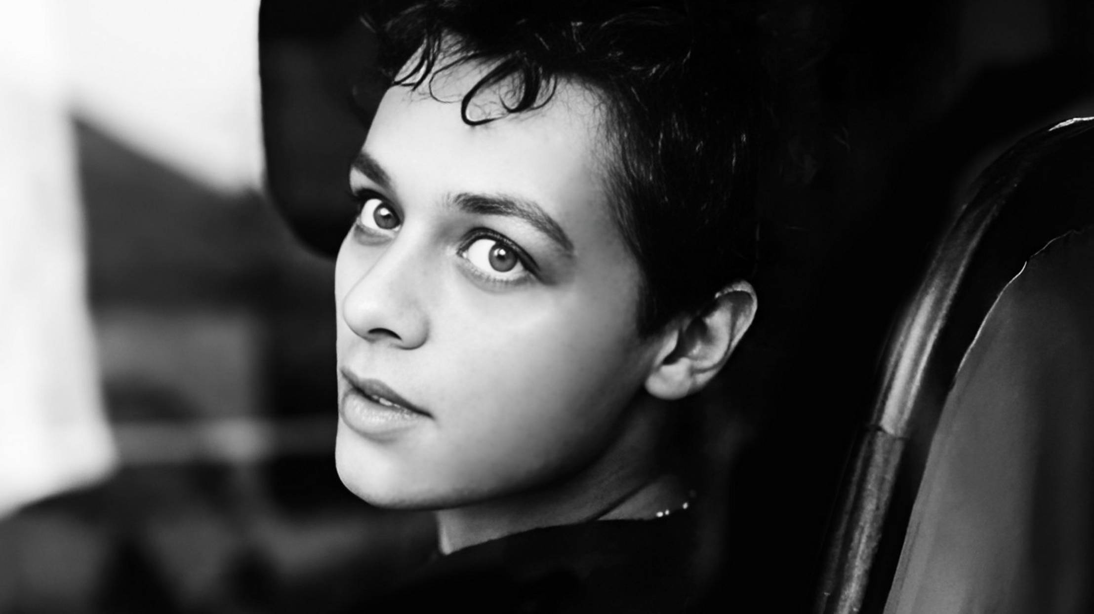 Ален Делон. Я с твоей матерью переспал один раз смотреть онлайн