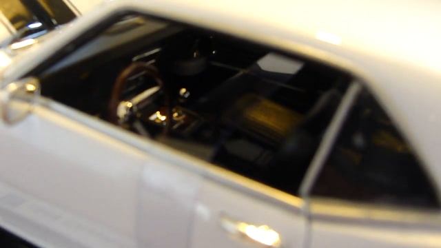 1968 Chevrolet Camaro Z28 Diecast Collectible Model Car смотреть онлайн