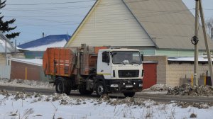 Мусоровоз МКМ-3403 на шасси МАЗ-5340B3 (В 032 ВТ 122). / MAZ garbage truck.