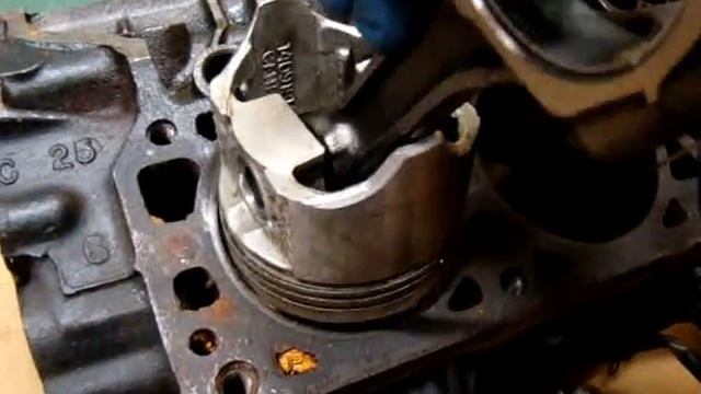 Piston to Cylinder Wall Clearance смотреть онлайн