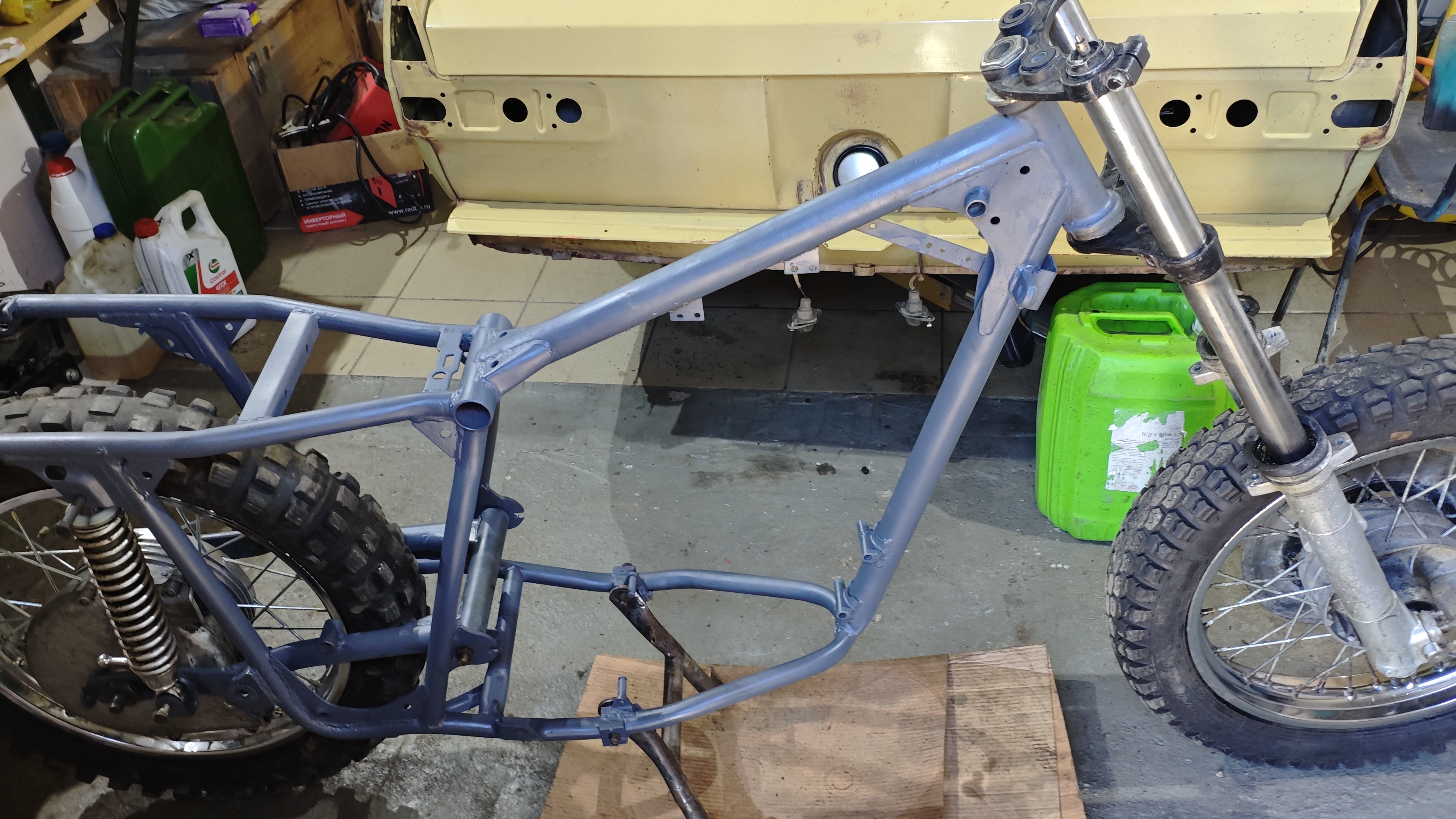 Москвич 412 едет в малярку. ИЖ Юпитер на Орион вилка. смотреть онлайн