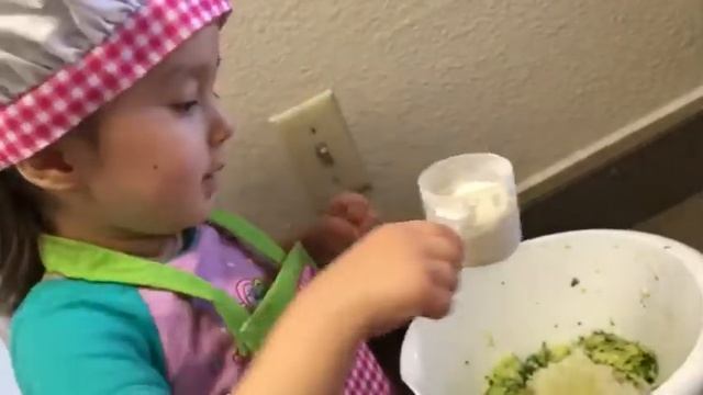 Ravshanoydan yangi retsept- kabachkidan kotlet🥒🍳 смотреть онлайн