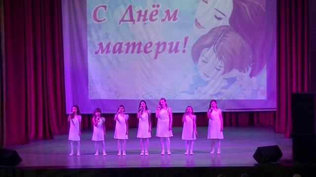 студия "Музыкальная страна" - "Мама-мамочка" смотреть онлайн