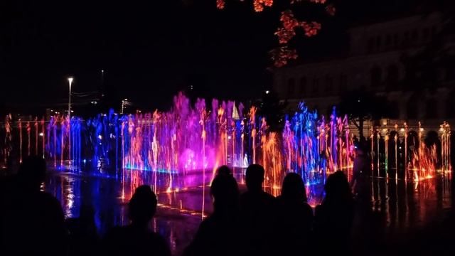 Калининград фонтан поющий смотреть онлайн