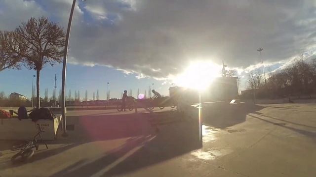 BMX VLOG: COS"E" QUESTA COSA!!??? IPHONE X смотреть онлайн