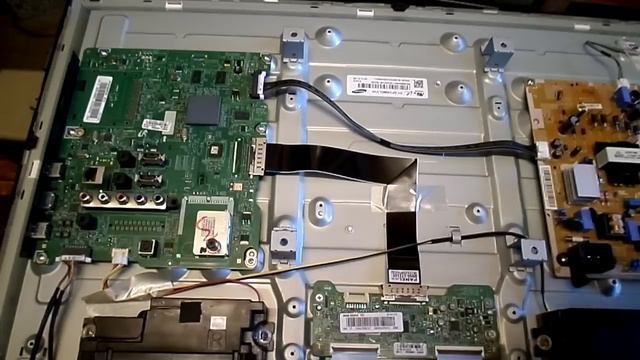 Samsung TV Main board was bad. Here's how I figured it out. Model # UN32EH5300FXZA. смотреть онлайн