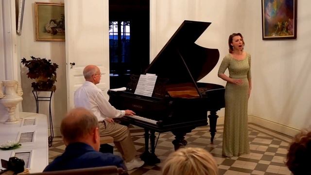 Viktoriya Koreneva - I Wait for Thee - Я жду тебя - S. Rachmaninov смотреть онлайн