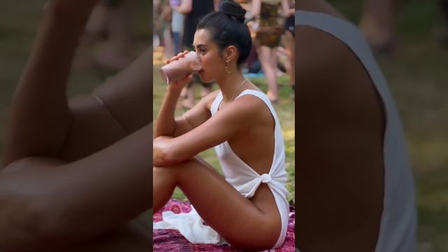 A beauty in a provocative outfit at a music festival 😍 #shorts #beauty #dress #festival #summer смотреть онлайн