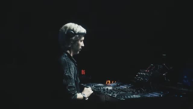 MEDUZA - Live @ Escape Halloween (California, United States 2024) смотреть онлайн