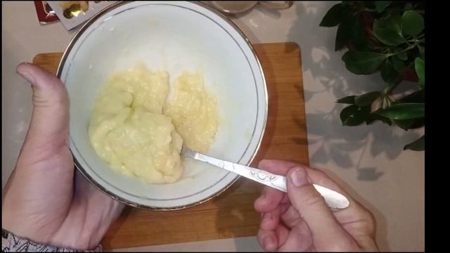 ГОТОВЛЮ СВОИМ ДЕТЯМ СОГРЕВАЮЩИЙ БАНАНОВЫЙ КОКТЕЙЛЬ. ИМБИРЬ И БАНАН: ЭЛИКСИР ОТ КАШЛЯ. смотреть онлайн