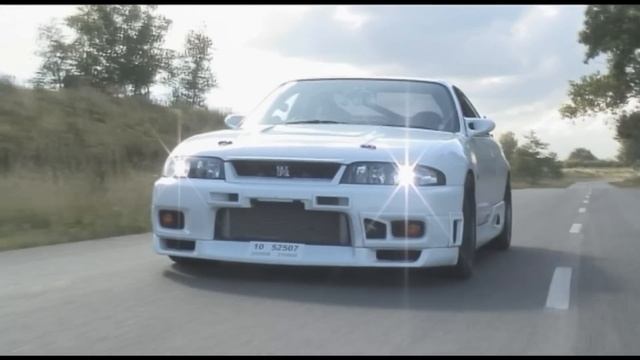 Best Nissan Skyline R33 GTR Sound Ever ! смотреть онлайн