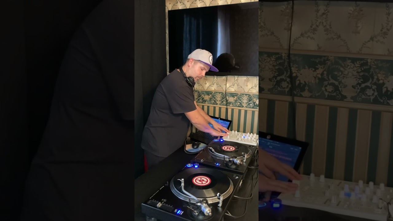 В звуковой комнате Февраль 08, 2023 ❤️ #progressivehouse