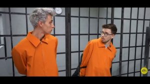 реакция на А4 на видео как помочь другу сбежать из тюрьмы