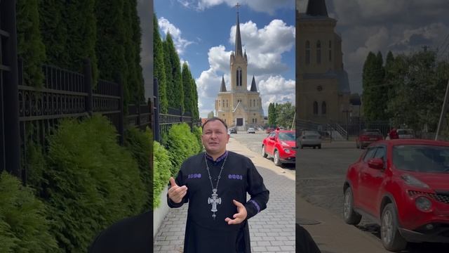 Як поводиться, коли транслюється Служба Божа онлайн? смотреть онлайн