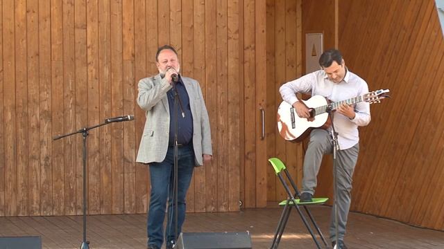 Александр Мирвис и Александр Ворох (гитара) «Двести километров» (стихи и муз. А. Мирвиса) смотреть онлайн