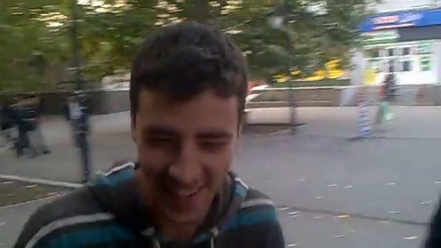 Грин надышался гелия смотреть онлайн