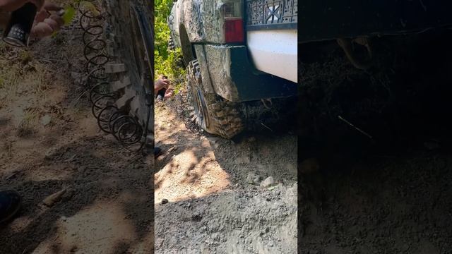 Травить колеса надо! Когда сильно травим, они слетают. Поэтому умеем взрывать! #skrdoffroad смотреть онлайн