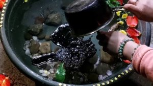 Чистка в потоке от негатива и вредоносного колдовства.