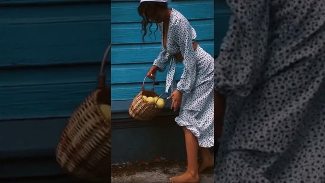 Красивая девушка из деревни #girl #dress #village #cutebaby #beauty #villagelife смотреть онлайн