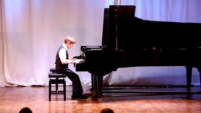 17 П. Чайковский "Декабрь. Святки". исп. Жуйков Савелий, преп. Пагина Т.Е. смотреть онлайн