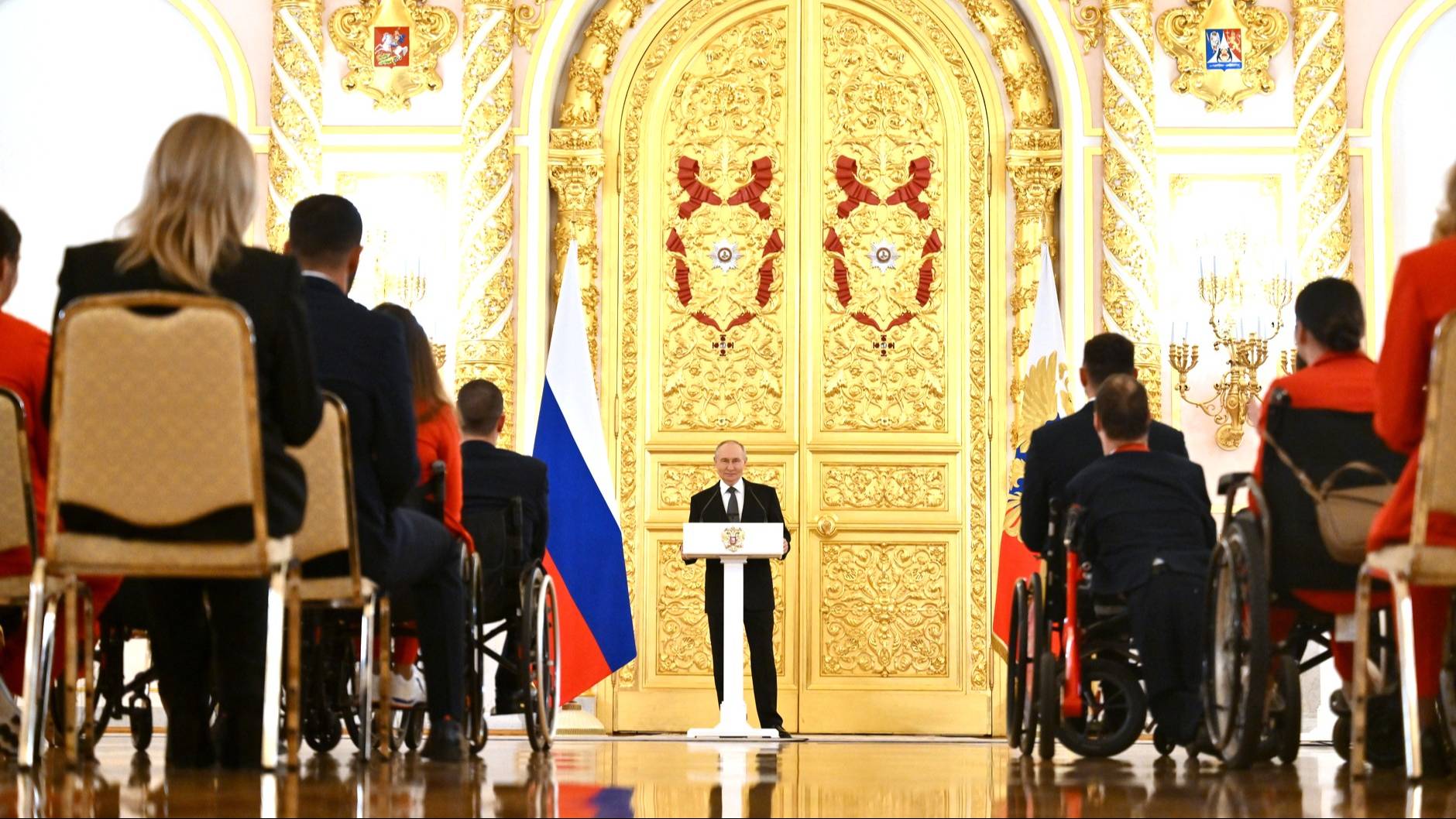 Путин вручил государственные награды победителям Паралимпийских летних игр в Париже [ 2024 ] смотреть онлайн