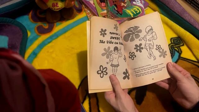 Reading SCOOBY-DOO! Books Chaotically at 2AM смотреть онлайн