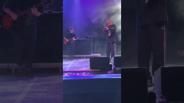 трек КАРАМЕЛЬ в гитарной классике Vndy Vndy смотреть онлайн