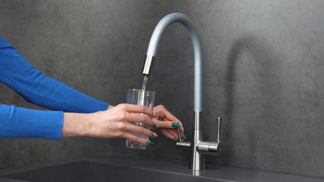 Смеситель Lemark Comfort LM3075BN-Silver, LM3075C-Silver для кухни смотреть онлайн