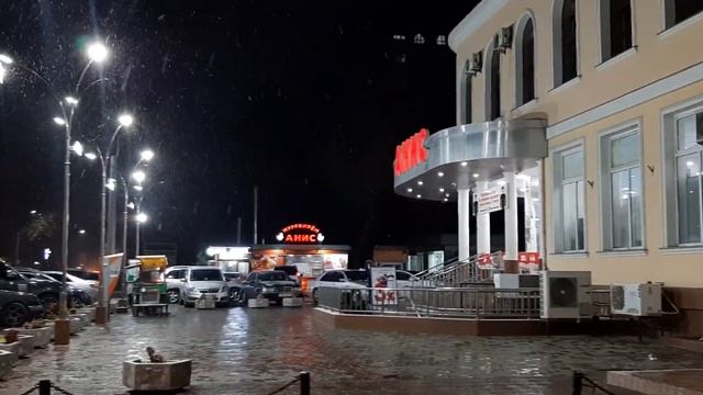 В Худжанд выпал первый снег ⛷ смотреть онлайн