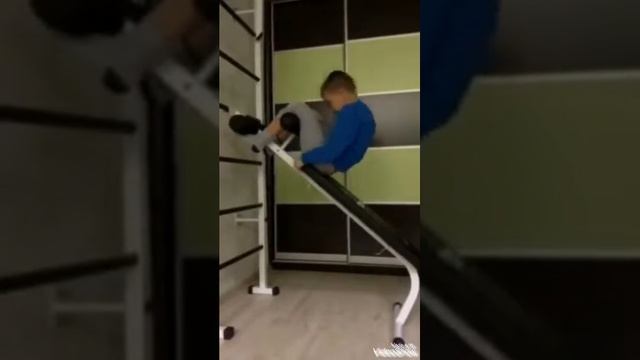 НОВЫЙ ТРЕНАЖЕР смотреть онлайн