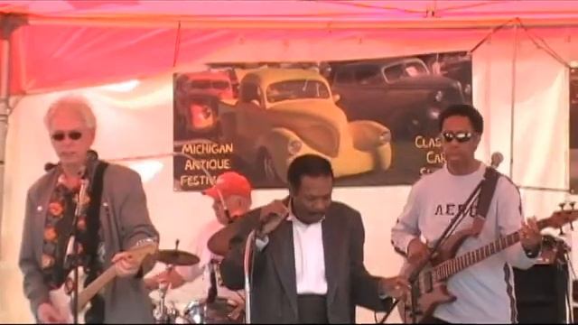MUSTANG SALLY смотреть онлайн