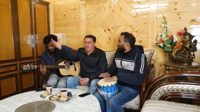 O bhina kasikai janu Dwarhata ....|| kumaoni song with instrument Jambe n guitar... смотреть онлайн