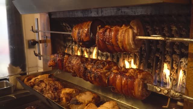 Культовый магазин в Дюссельдорфе с 1961 года!! Разнообразие немецких деликатесов [4K] смотреть онлайн