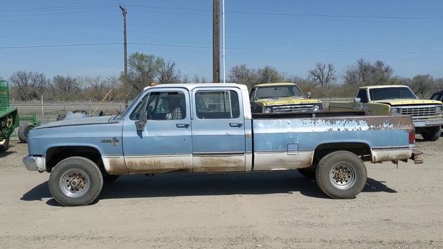 1985 Chevrolet 30 1 ton 4X4 pickup смотреть онлайн