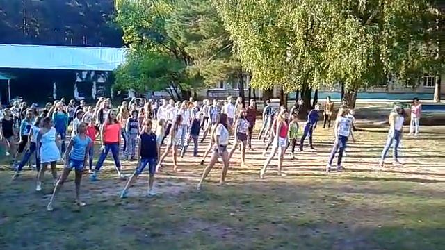 флешмоб в лагере луч г. Кузнецка 2 смена смотреть онлайн