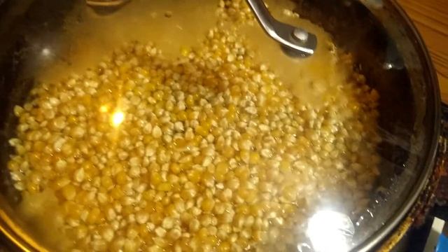 Карина жарит попкорн смотреть онлайн
