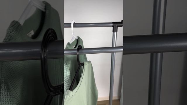 Вешалка-штанга гардеробнаяSHT-WR4150
черный / черный муар / хром лак смотреть онлайн