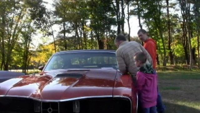 Surprising my dad with a 1970 Mercury Cyclone смотреть онлайн